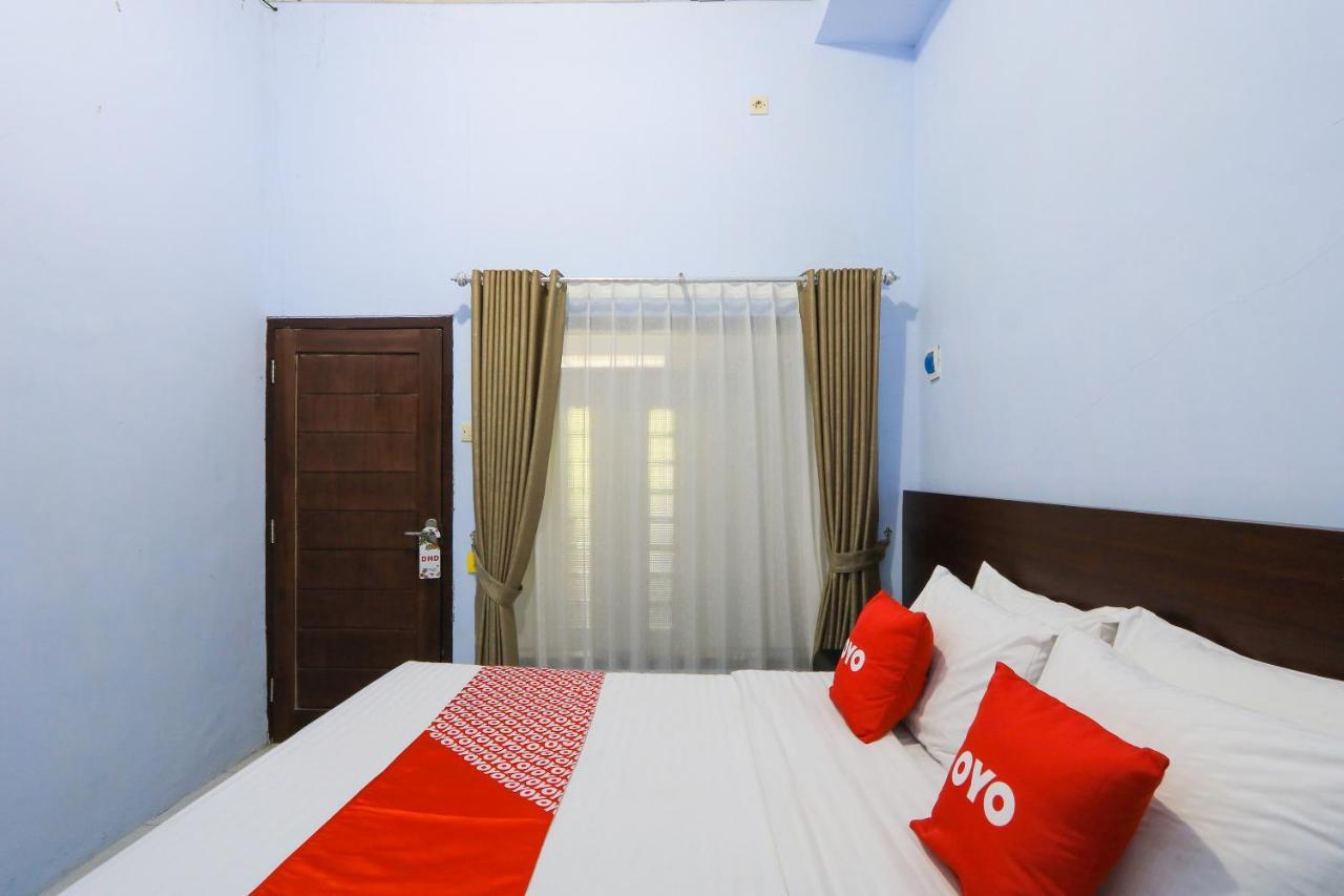 فندق Oyo 2453 Artha Graha Vip بانيووانجى المظهر الخارجي الصورة